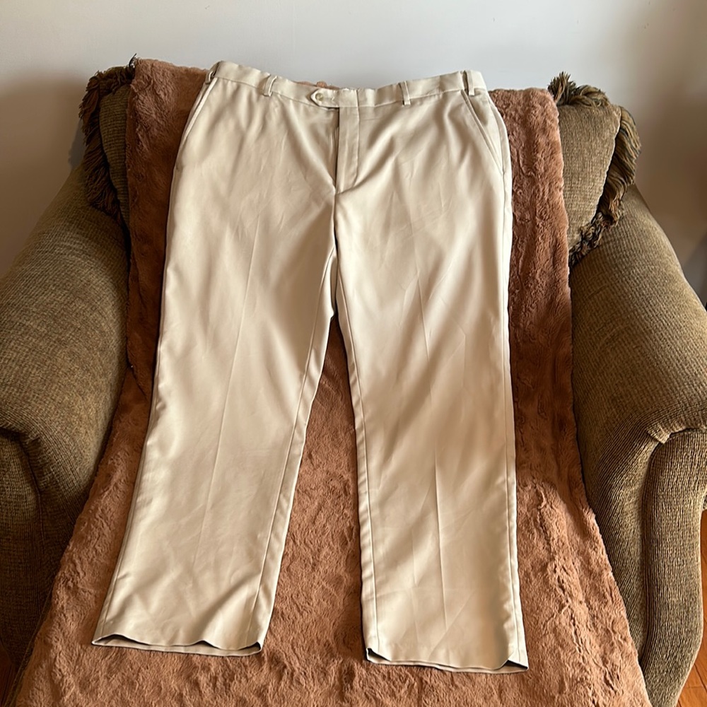 Jos A Bank Traveler Dress Pant